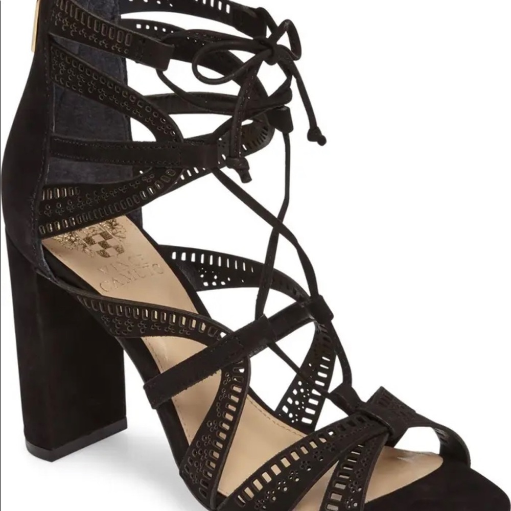 Mindie Ghillie sandal by Vince Camuto, black, size 4M